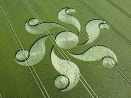 Crop circle discovered - via Daymix