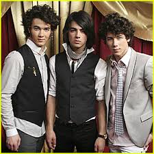 The Jonas Brothers - via Daymix