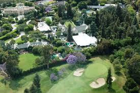 selling the Holmby Hills - via Daymix