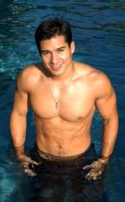 Mario Lopez has nothing - via Daymix