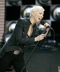   Annie Lennox   Hot  Ticket  