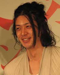 http://feature.movies.jp.msn.com/special/actor2007/gallery/images/76.jpg