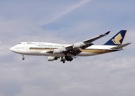 File:Boeing 747 London.jpg - via Daymix