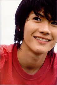 http://milkteazoo.files.wordpress.com/2008/10/miura-haruma-photobook-tabun-028.jpg