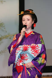 こんにちは、真中瞳です。