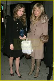 Jennifer Jason Leigh Gossip