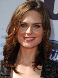 Emily Deschanel Picture 1