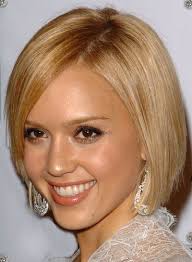 Jessica Alba Popular and - via Daymix