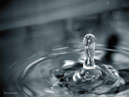 http://digg.com/design/Diggnation_Logo_in_water_drop http://digg.com/design/Diggnation_Logo_in_water_drop