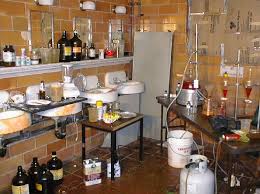 methamphetamine-laboratory.jpg - via Daymix