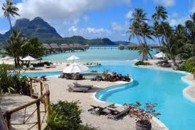 Vacation Package Deals - via Daymix