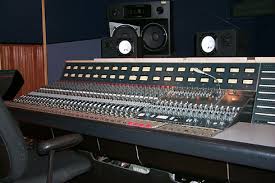 owned by Bruce Swedien, - via Daymix