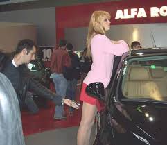 upskirt.jpg)