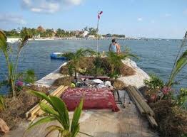floating island Update: New - via Daymix