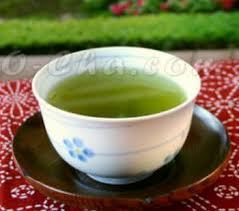 Green Tea Cuts Fatal Heart - via Daymix