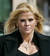 Image <b>Anna Nicole Smith's</b> suit Picture