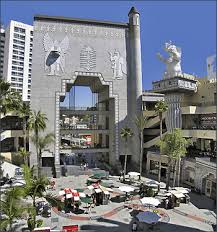 Hollywood &amp; Highland - via Daymix