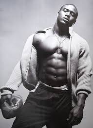      personal look at  Reggie Bush  