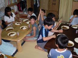 当日、高学年が集まり腕によりを
