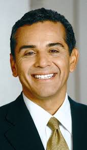 Mayor Antonio Villaraigosa - via Daymix