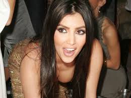 Kim Kardashian Tape - via Daymix