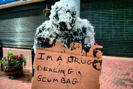 a very public humiliation, - via Daymix