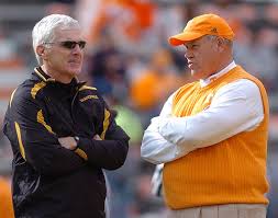 Phil Fulmer talks to Vandy coach 