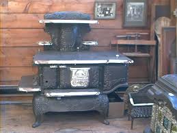 1903 woodburning cook stove