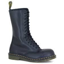 Doc Martens? - via Daymix