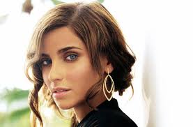 Image <b>Nelly</b> Kim <b>Furtado</b> is a Picture