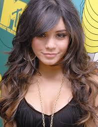 More about: Vanessa Hudgens - via Daymix