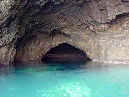This is the natural  cave   of the x26quot bue    