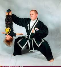 wtf_pics-karate-kid - via Daymix