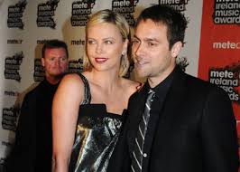 Stuart Townsend Image charlize theron meteor awards.jpg Picture 5