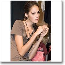 Image model: <b>Emina Cunmulaj</b> Picture