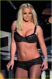 Britney Spears - via Daymix