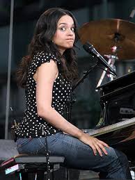 Norah Jones Picture 4