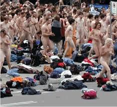      very little to do with  nudism  