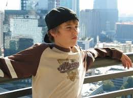 Justin - Justin Bieber 580x427 - via Daymix
