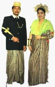   Pakaian tradisional   suku kaum Bugis 