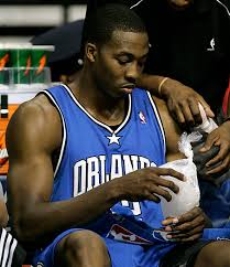 Dwight Howard held to 12 - via Daymix