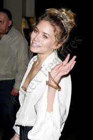   ashley olsen   topless jpg
