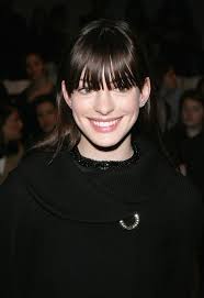 Anna Hathaway is getting uglier