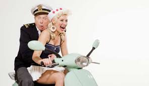 Top Ten Fashion Fads That Need - via Daymix