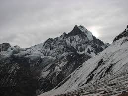 mountain-himalayas-nepal.jpg - via Daymix
