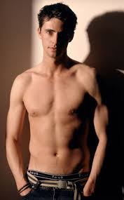 Image Matthew Goode Calls Out Picture