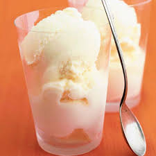 Lemonade Frozen Yogurt - via Daymix