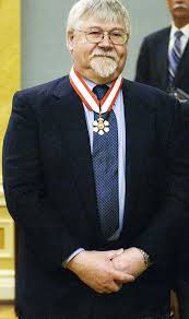 -order-of-canada.jpg - via Daymix