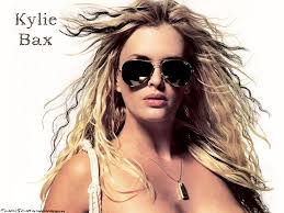 Kylie Bax Picture 2