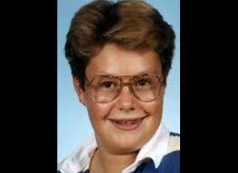 Celebrity Yearbook Photos - via Daymix